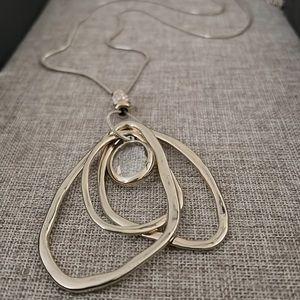 💥5 for $25💥 Premier Designs “Inner Circle” Necklace and Pendant